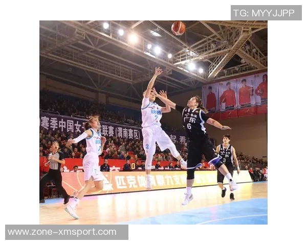 彤篮球:探索青春与梦想交汇的运动之旅,点燃激情与团队精神的火花 彤篮球:探索青春与梦想交汇的运动之旅,点燃激情与团队精神的火花