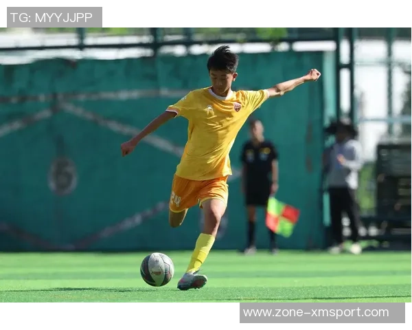 我与足球的缘分:从青涩少年到热血拼搏的成长之路 我与足球的缘分:从青涩少年到热血拼搏的成长之路